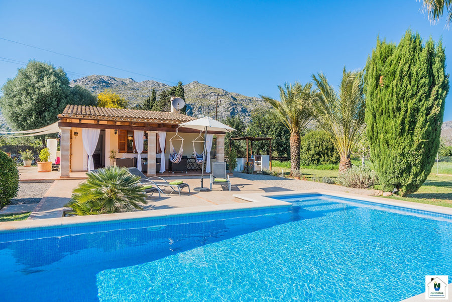 Außenansicht des Landhauses Rostolla bei Pollença, Mallorca