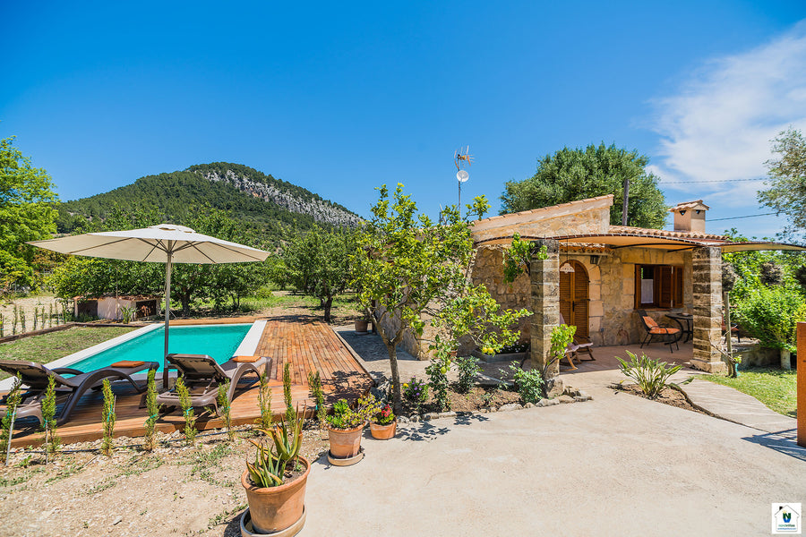 Außenansicht der Finca Can Bisquerra bei Pollença, Mallorca