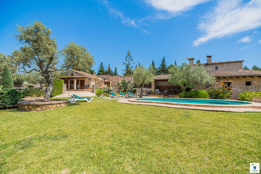 Titelbild der Finca Les Rotes bei Pollença, Mallorca