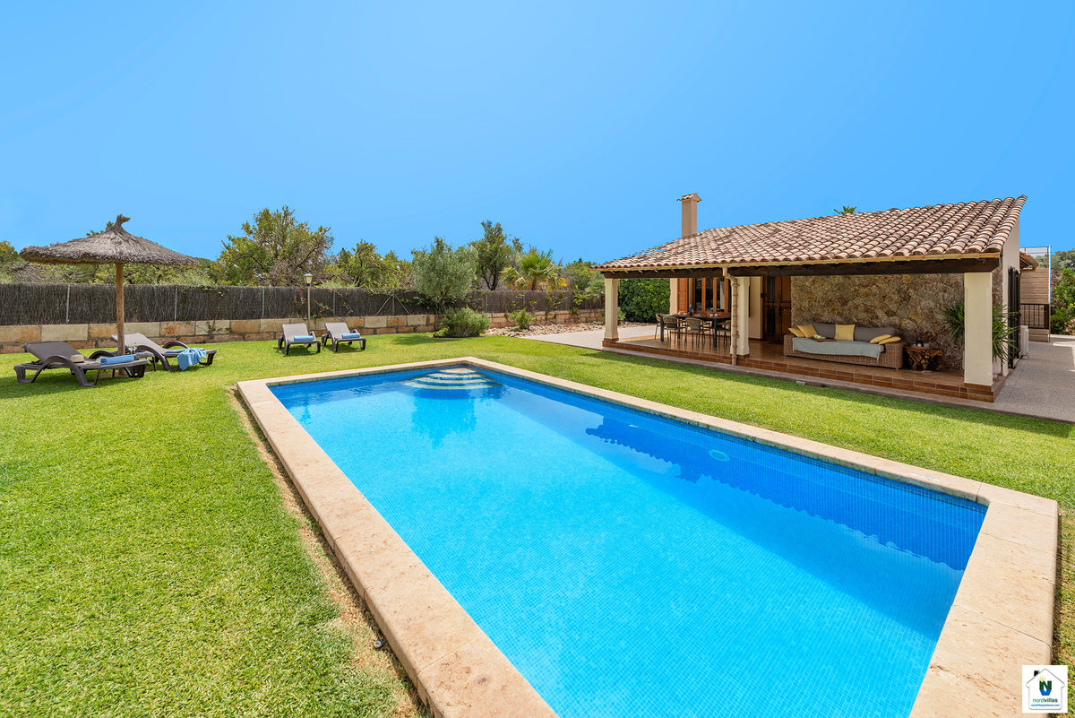 Impression der Villa La Punta bei Pollença, Mallorca
