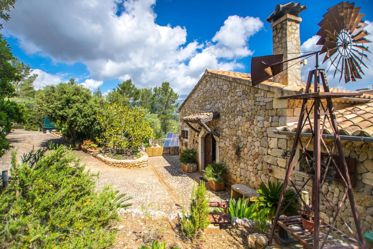 Finca Barrotot in Selva, Mallorca – Ansicht 11