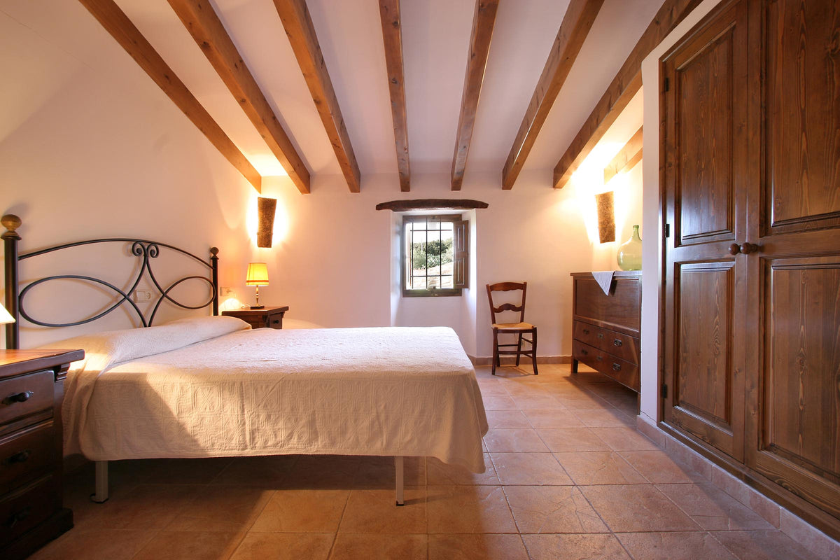 Schlafzimmer der Finca Baturra bei Pollença, Mallorca