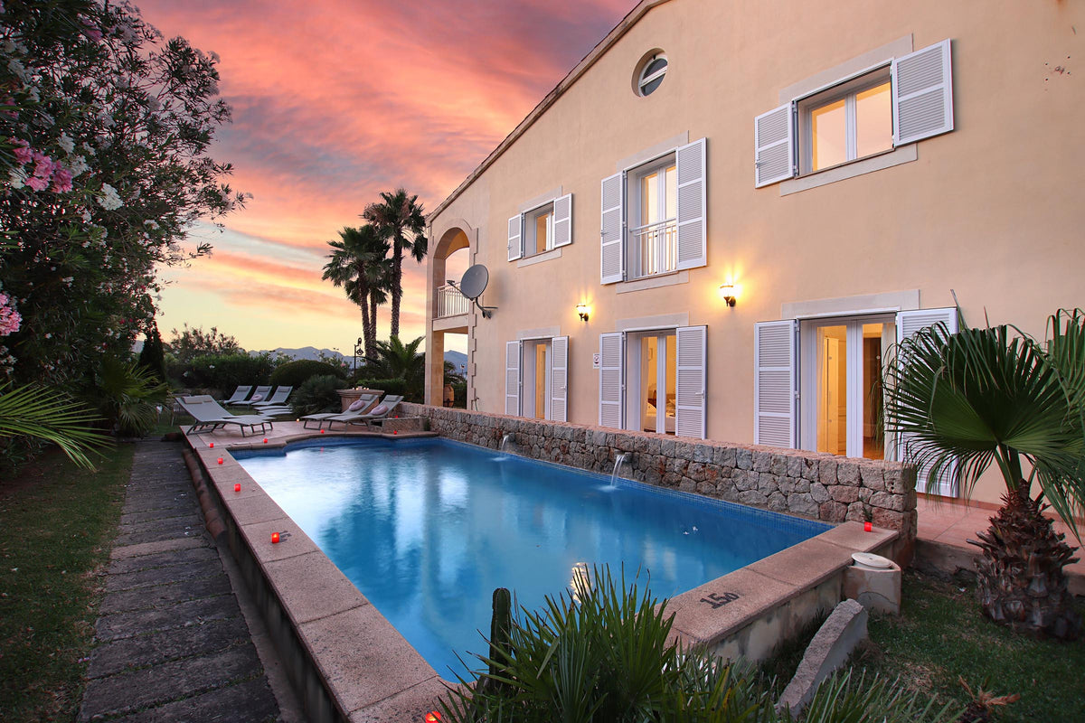 Pool der Finca Bellmar bei Alcúdia, Mallorca