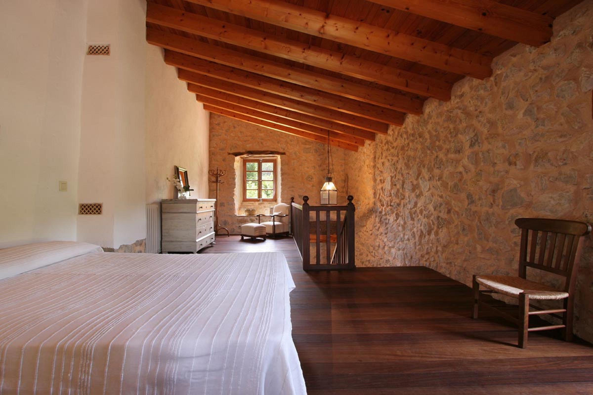 Schlafzimmer der Finca Can Besso bei Pollença, Mallorca