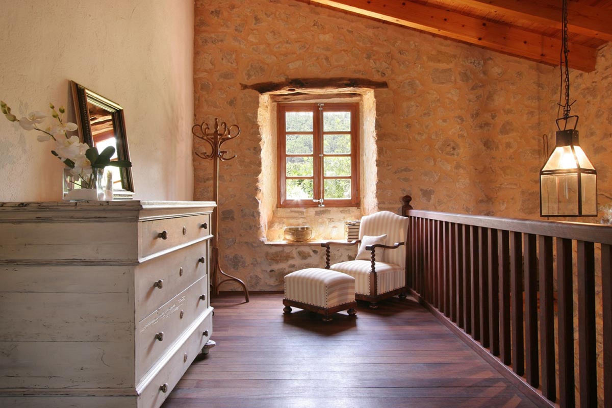 Schlafzimmer der Finca Can Besso bei Pollença, Mallorca