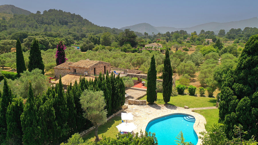 Außenansicht der Finca Cas Coronet bei Cala Sant Vicenç, Mallorca