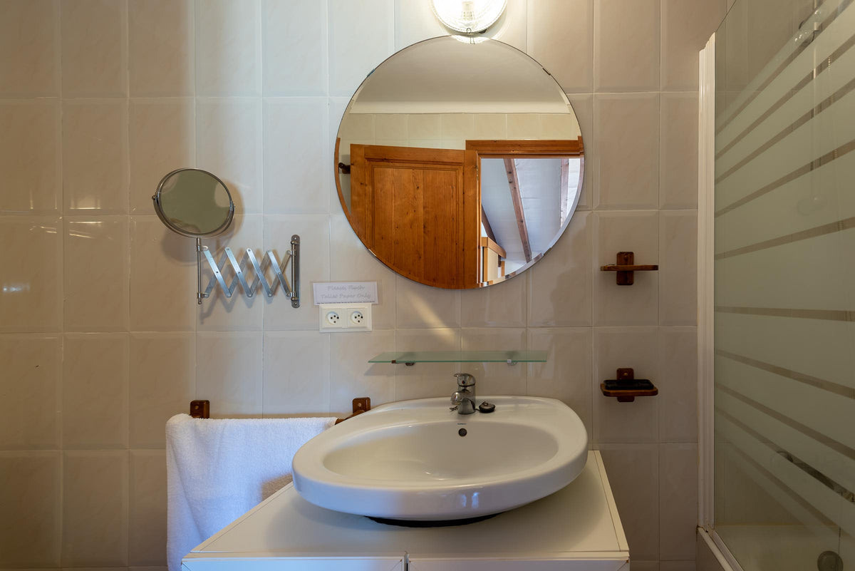 Badezimmer der Finca Celestia bei Pollença, Mallorca