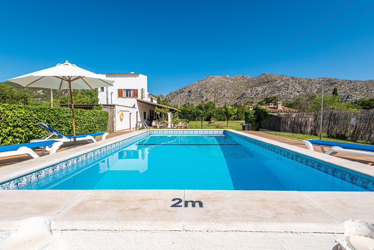 Pool der Finca Celestia bei Pollença, Mallorca