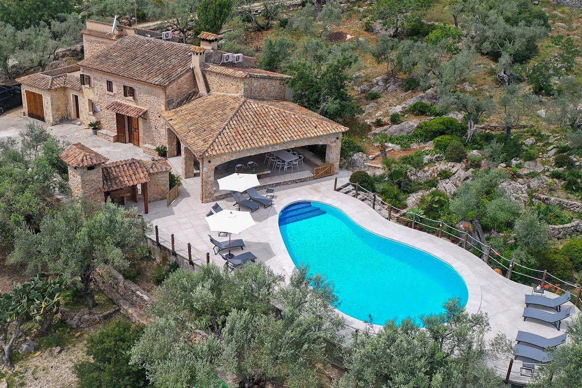 Pool der Finca Encinas bei Pollença, Mallorca