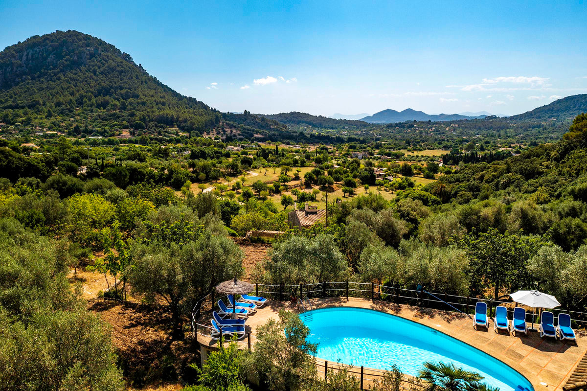 Pool der Finca Encinas bei Pollença, Mallorca