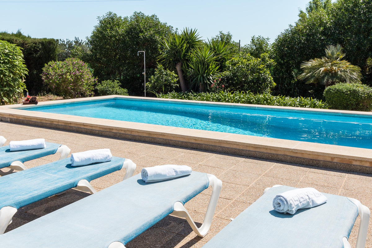 Pool der Finca Es Panadet bei Pollença, Mallorca