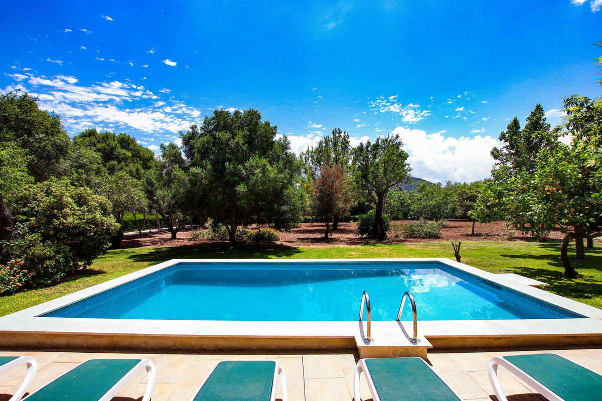 Pool der Finca Es Picot bei Pollença, Mallorca