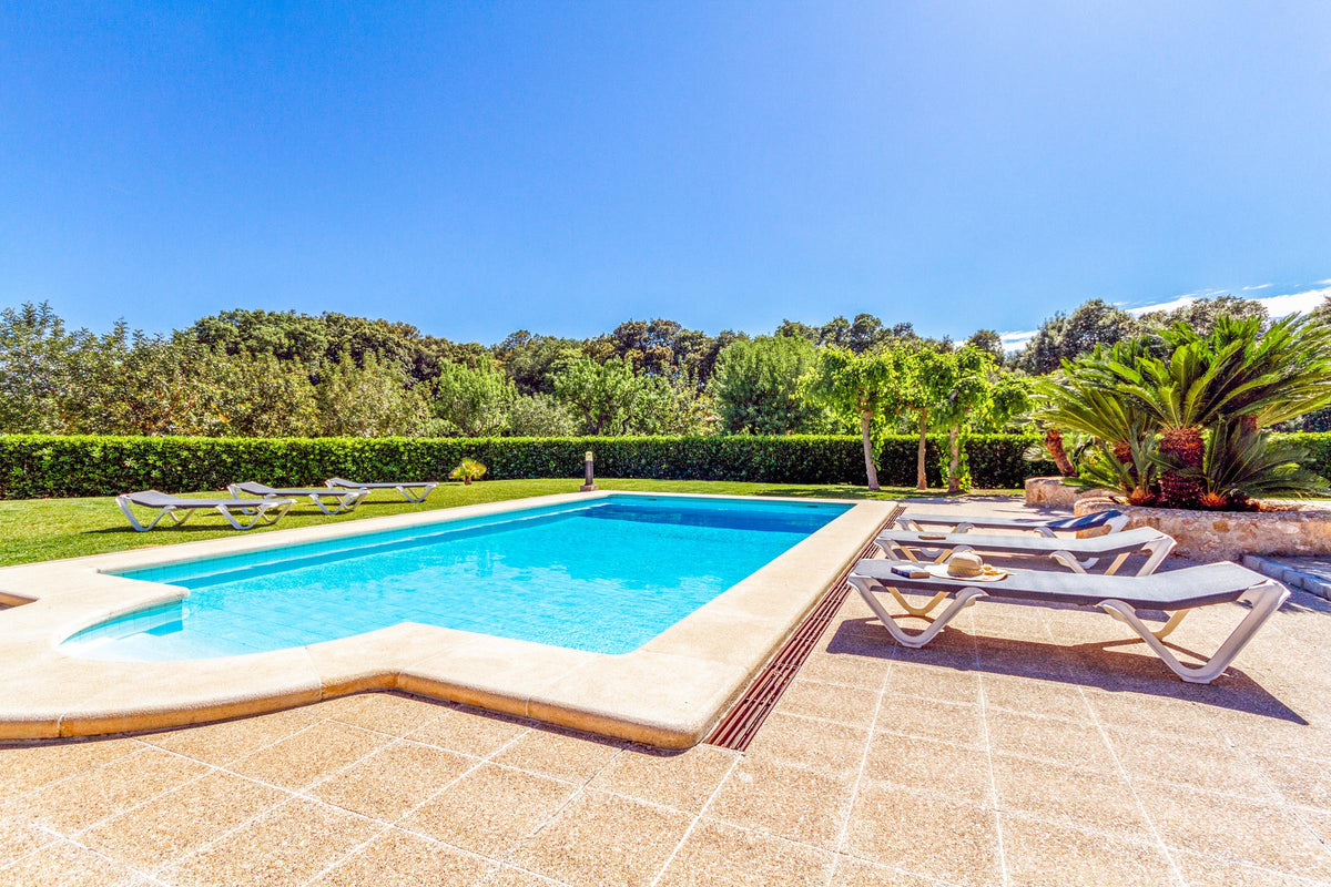 Pool der Finca Es Reiet bei Pollença, Mallorca