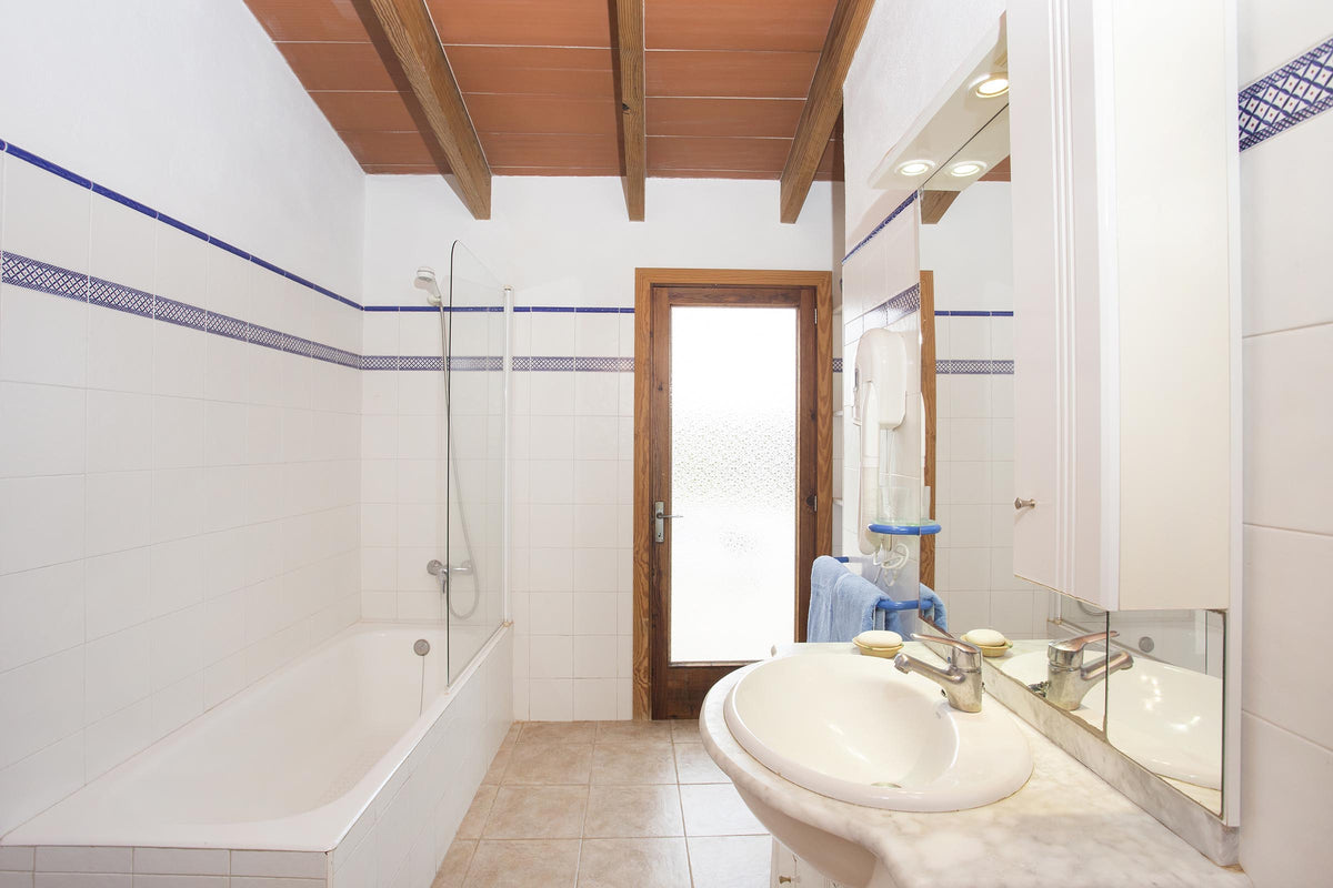 Badezimmer der Finca Es Taronger bei Santanyí, Mallorca