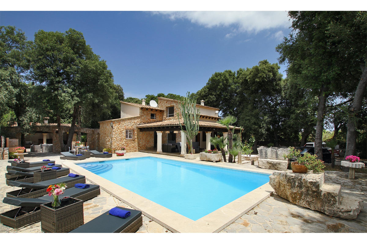 Pool der Finca La Encina bei Pollença, Mallorca
