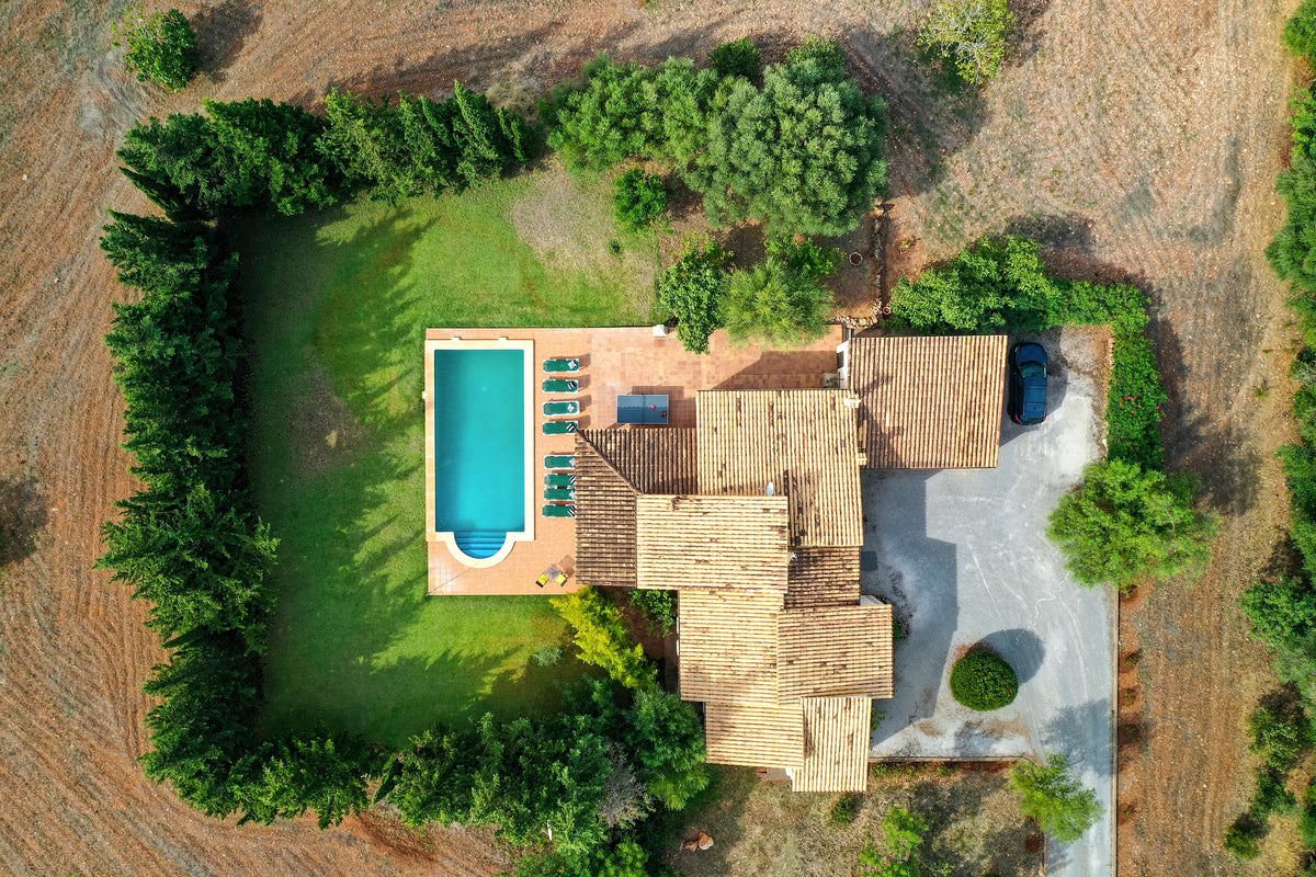 Pool der Finca Miracosta bei Pollença, Mallorca