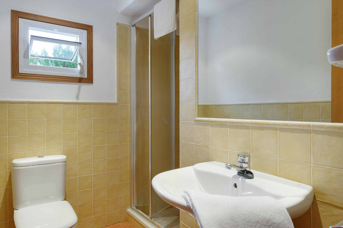 Badezimmer der Finca Sa Calma bei Pollença, Mallorca
