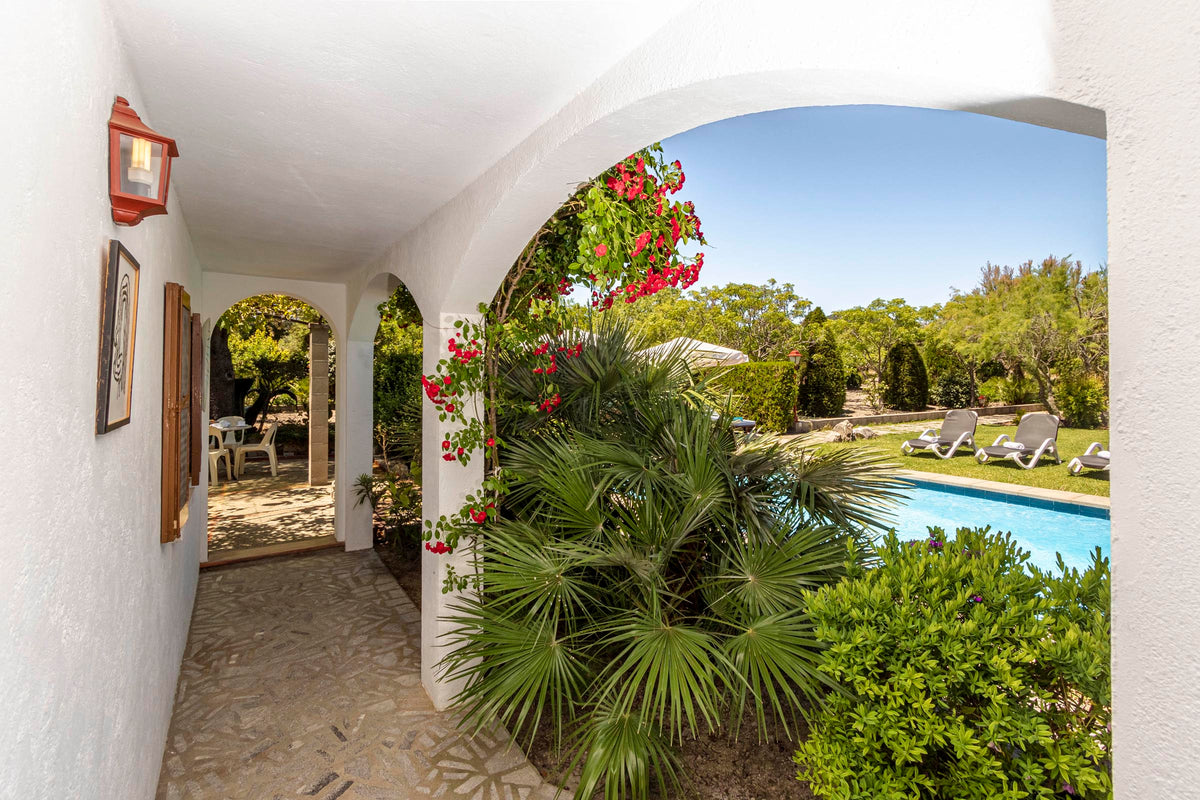 Terrasse der Finca Sa Pedra bei Pollença, Mallorca