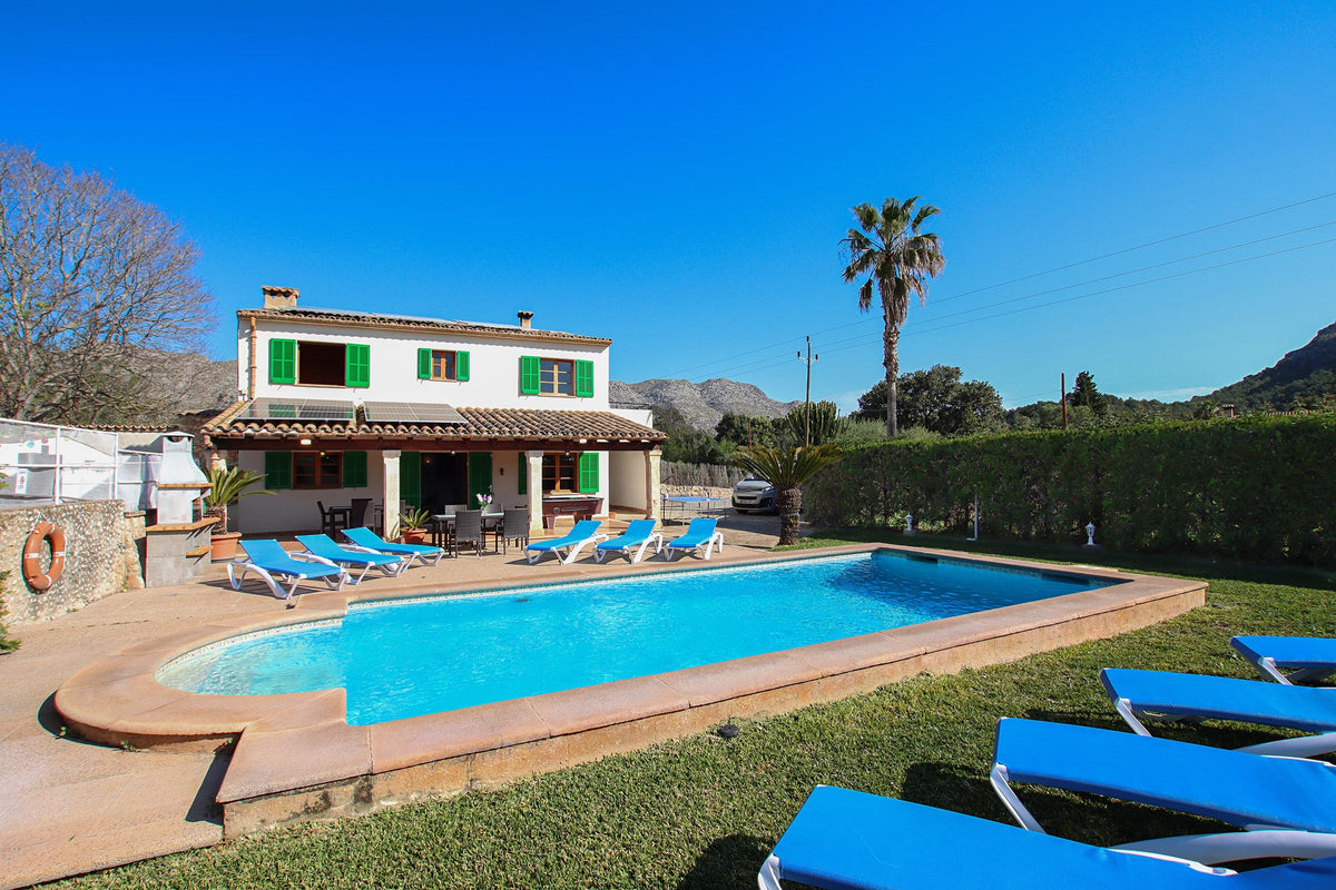 Pool der Finca Sa Vinya bei Pollença, Mallorca