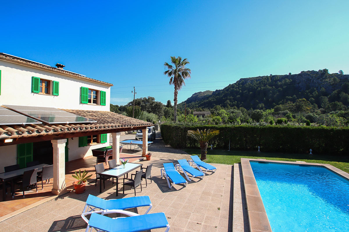 Pool der Finca Sa Vinya bei Pollença, Mallorca