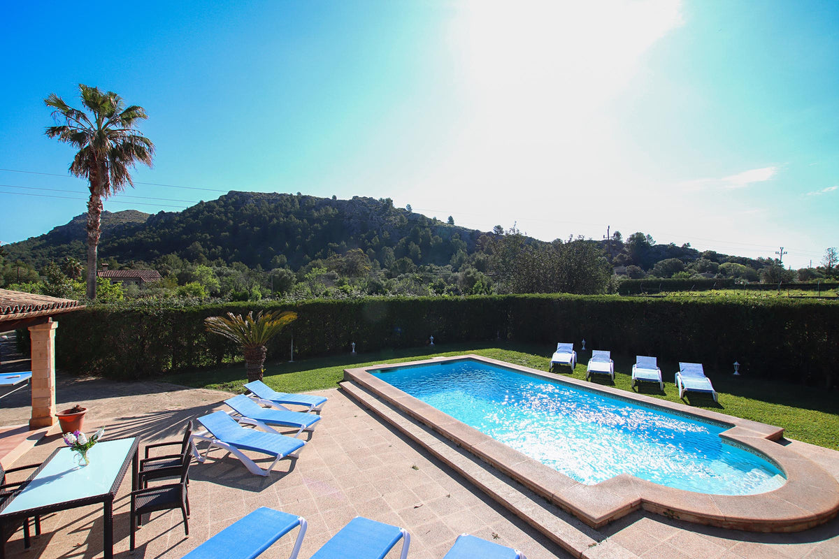 Pool der Finca Sa Vinya bei Pollença, Mallorca
