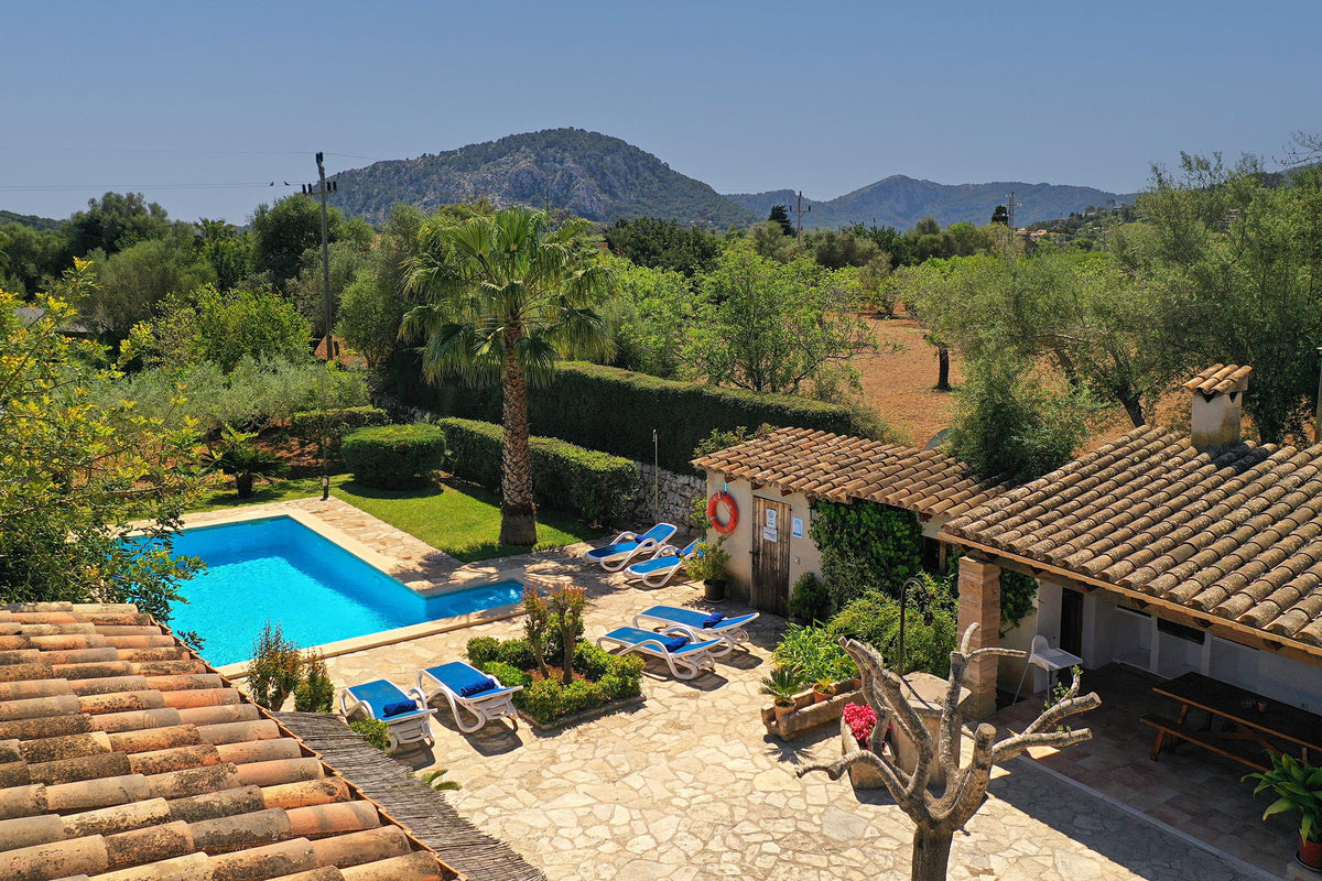 Pool der Finca Son Celesti bei Pollença, Mallorca