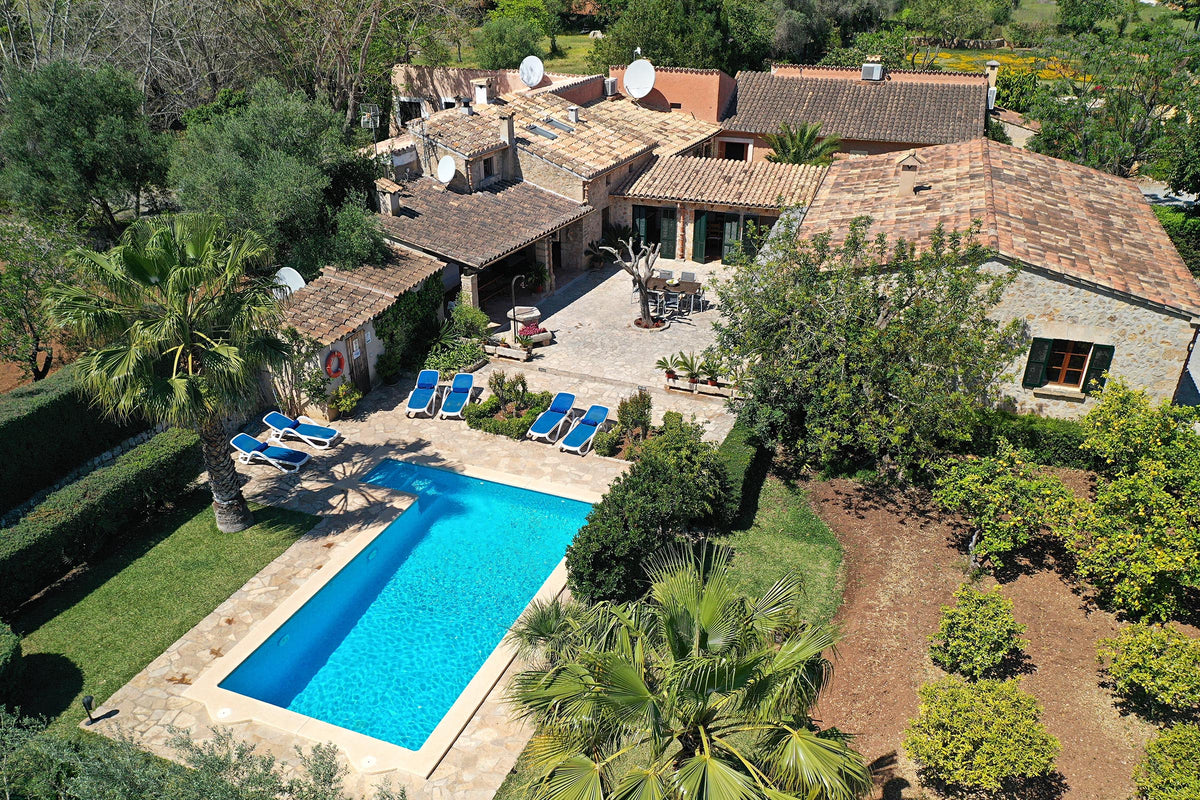 Pool der Finca Son Celesti bei Pollença, Mallorca