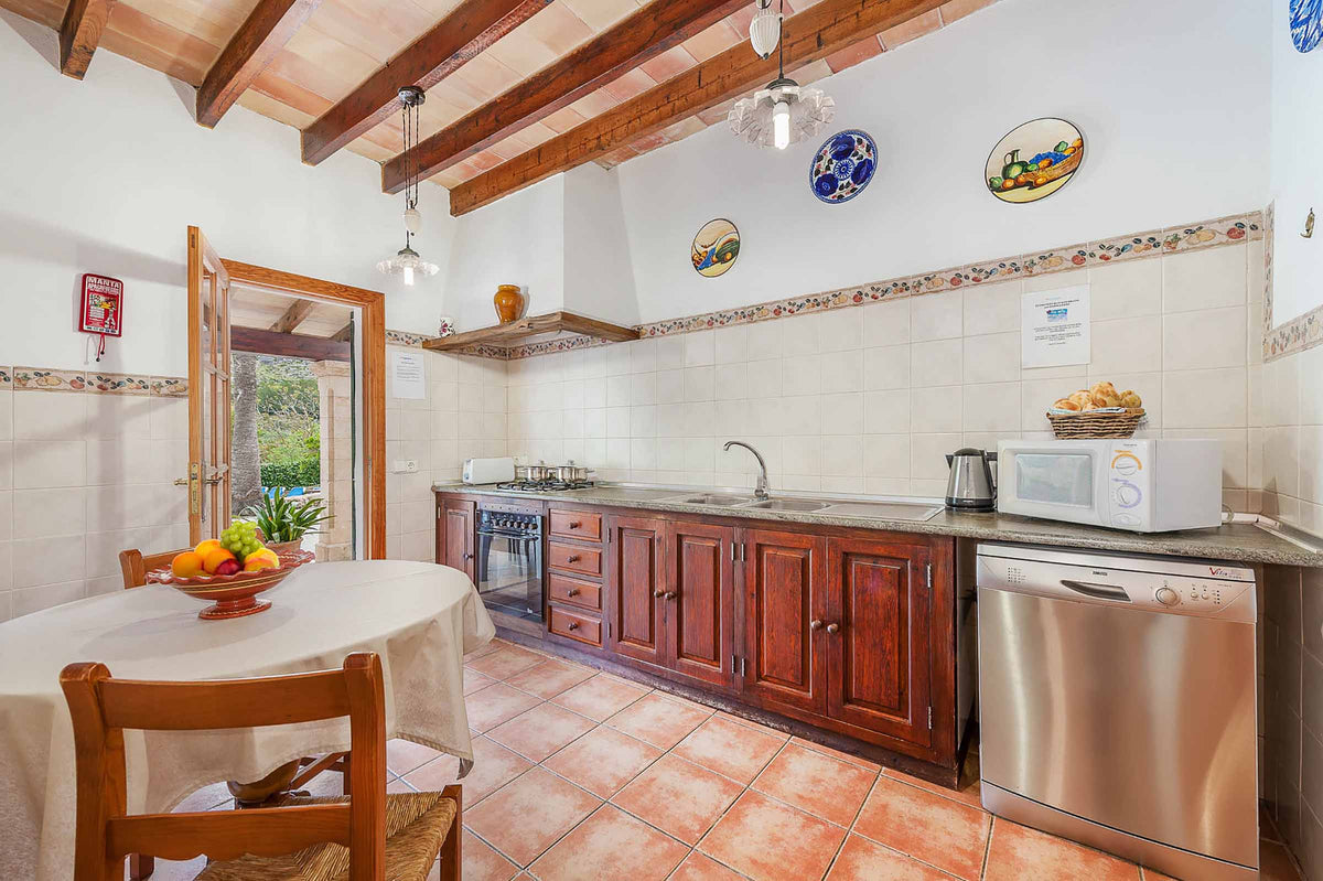 Küche der Finca Son Florit bei Cala Sant Vicenç, Mallorca
