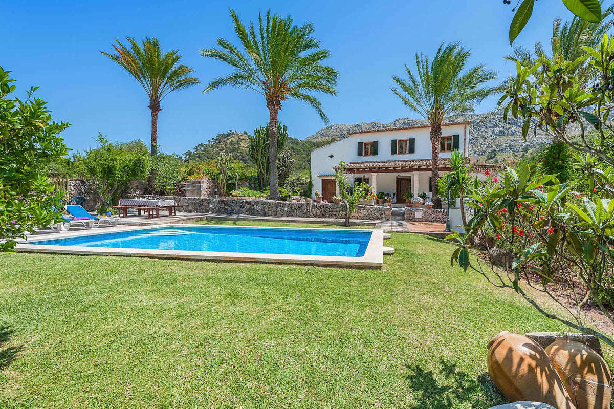Pool der Finca Son Florit bei Cala Sant Vicenç, Mallorca