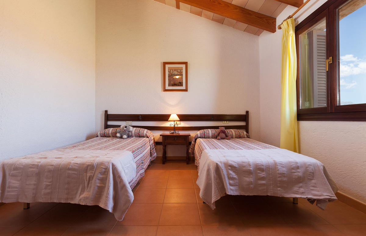 Schlafzimmer der Finca Son Frari bei Búger, Mallorca