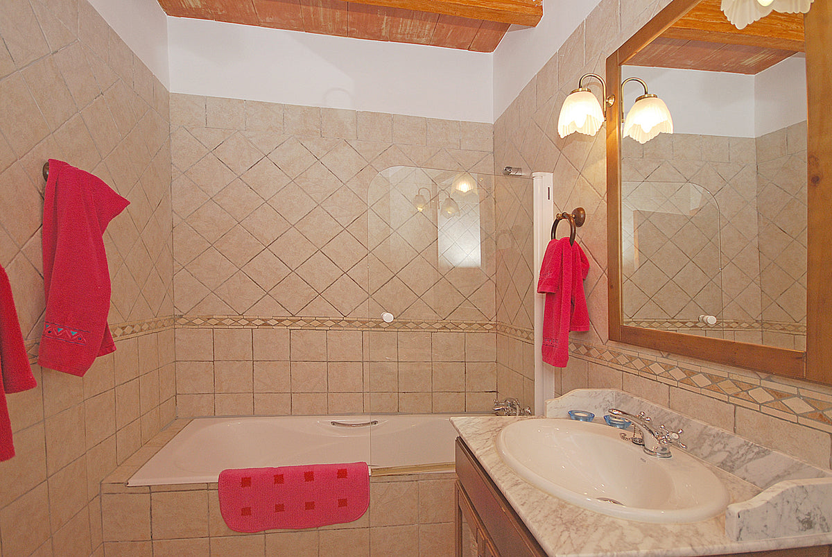 Bad der Finca Son Lluny bei Sencelles, Mallorca
