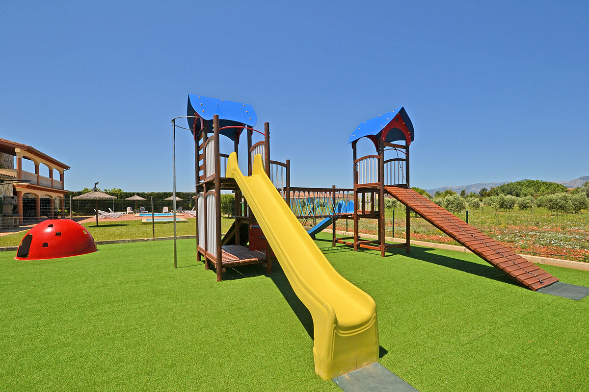 Spielplatz im Garten – Finca Son Lluny bei Sencelles, Mallorca