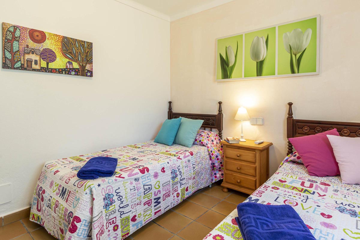 Schlafzimmer der Finca Son Puig bei Pollença, Mallorca
