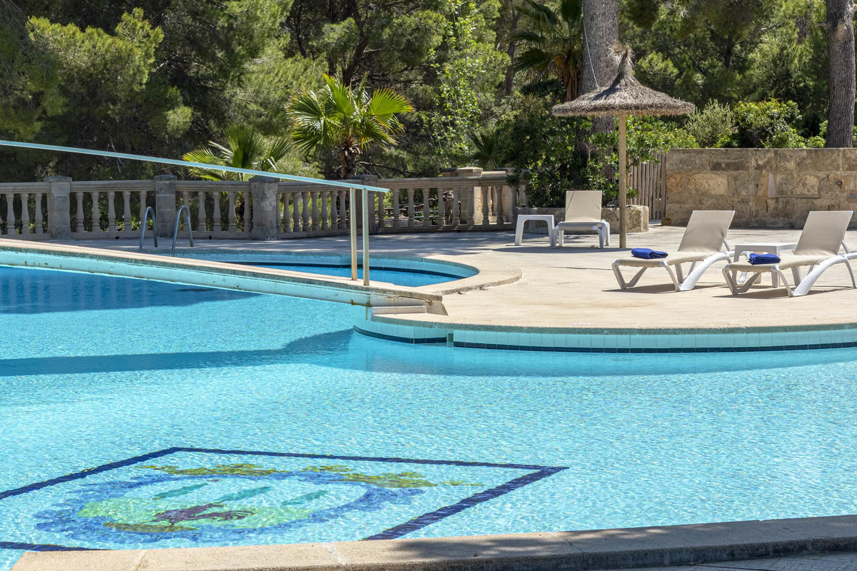 Pool der Finca Voramar Real bei Cala Sant Vicenç, Mallorca