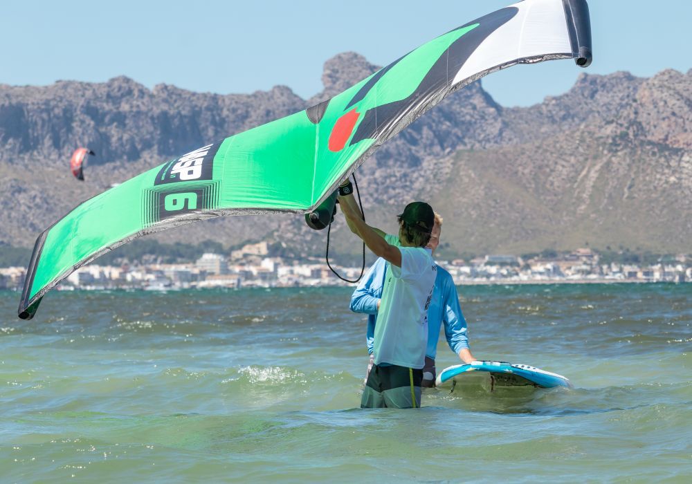 Wingfoil in der Bucht von Pollença
