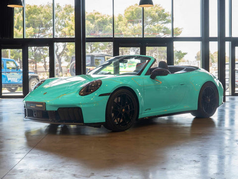 Porsche 911 Carrera GTS Cabrio mieten auf Mallorca – SG Sportwagen