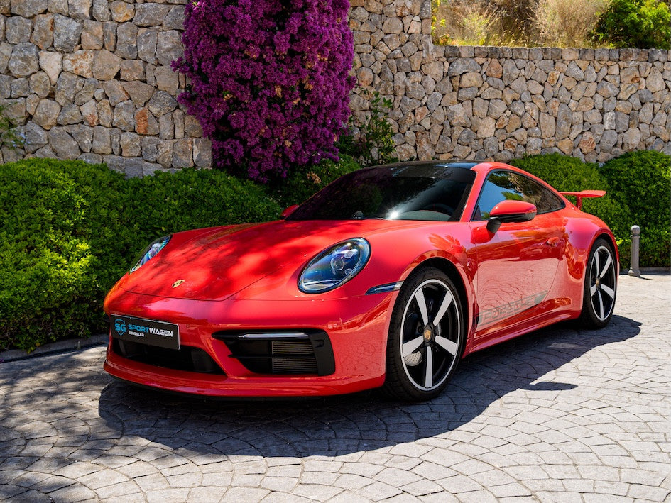 Porsche 911 Coupé (992) Neidfaktor Edition mieten auf Mallorca