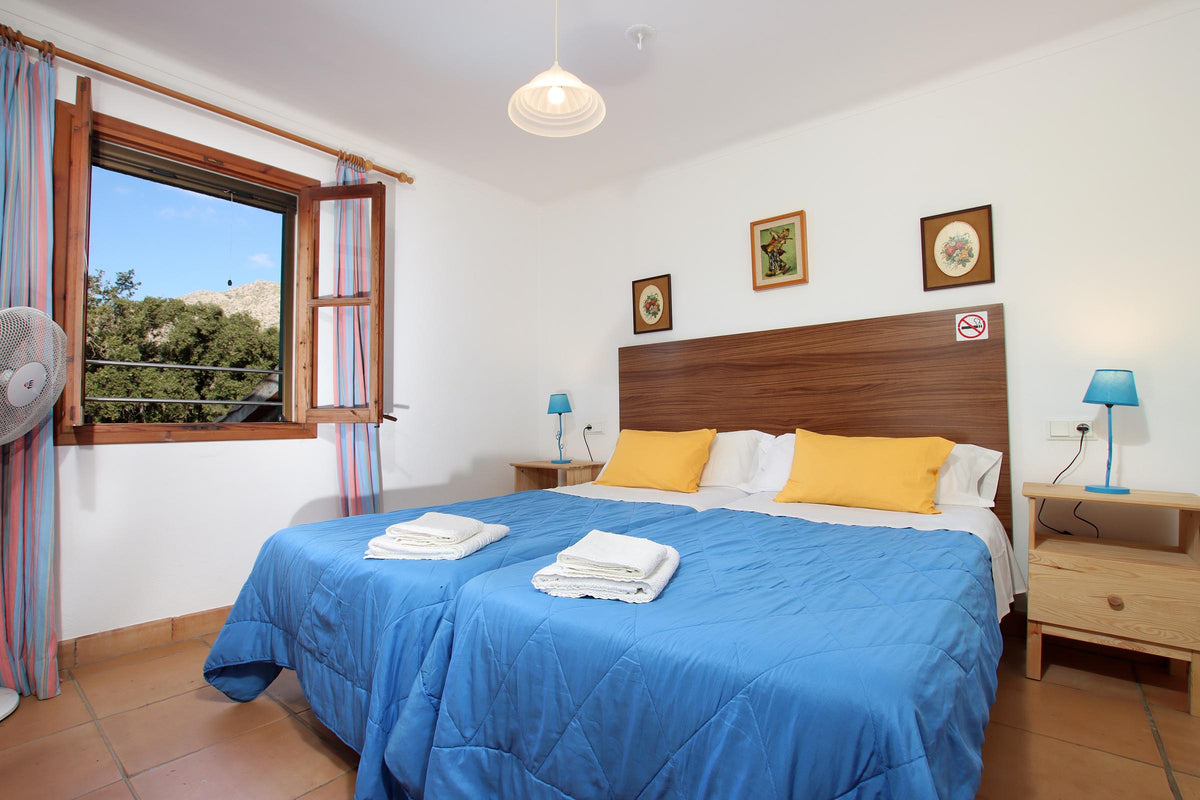 Schlafzimmer der Villa Es Redoli bei Pollença, Mallorca