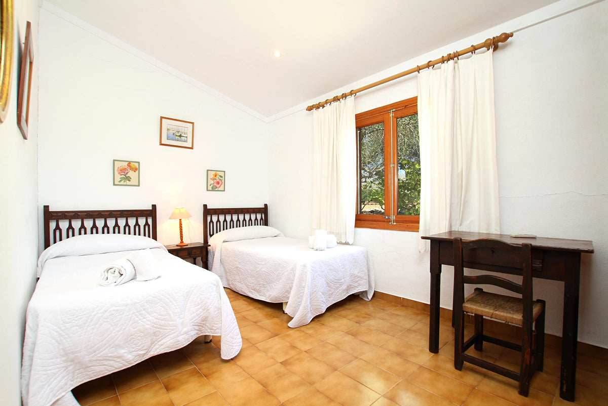 Schlafzimmer der Villa Maravida bei Pollença, Mallorca