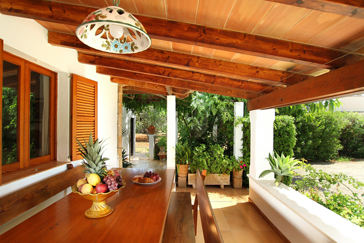Terrasse der Villa Maravida bei Pollença, Mallorca