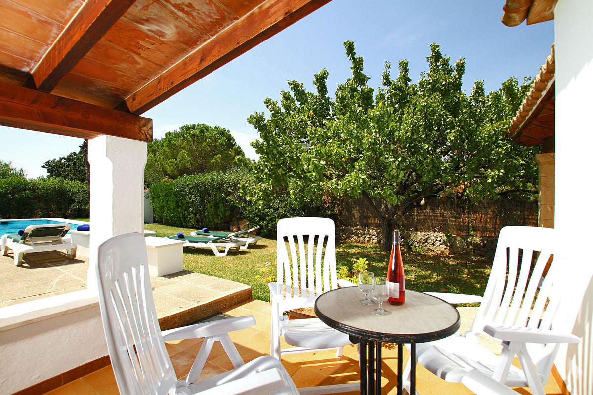 Terrasse der Villa Maravida bei Pollença, Mallorca