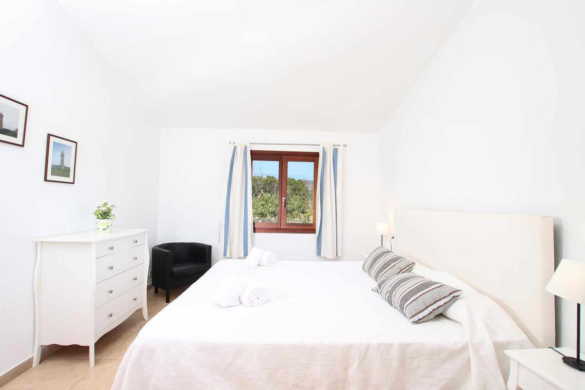 Schlafzimmer der Villa Olas bei Pollença, Mallorca
