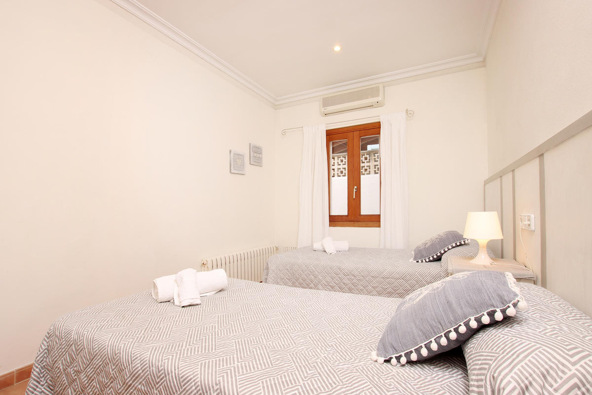 Schlafzimmer der Villa Provenza Petit bei Port de Pollença, Mallorca