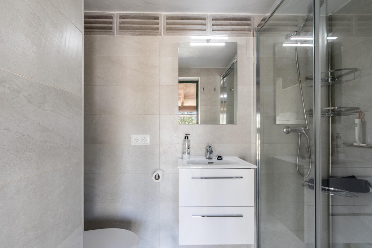 Badezimmer der Villa Solanda bei Pollença, Mallorca