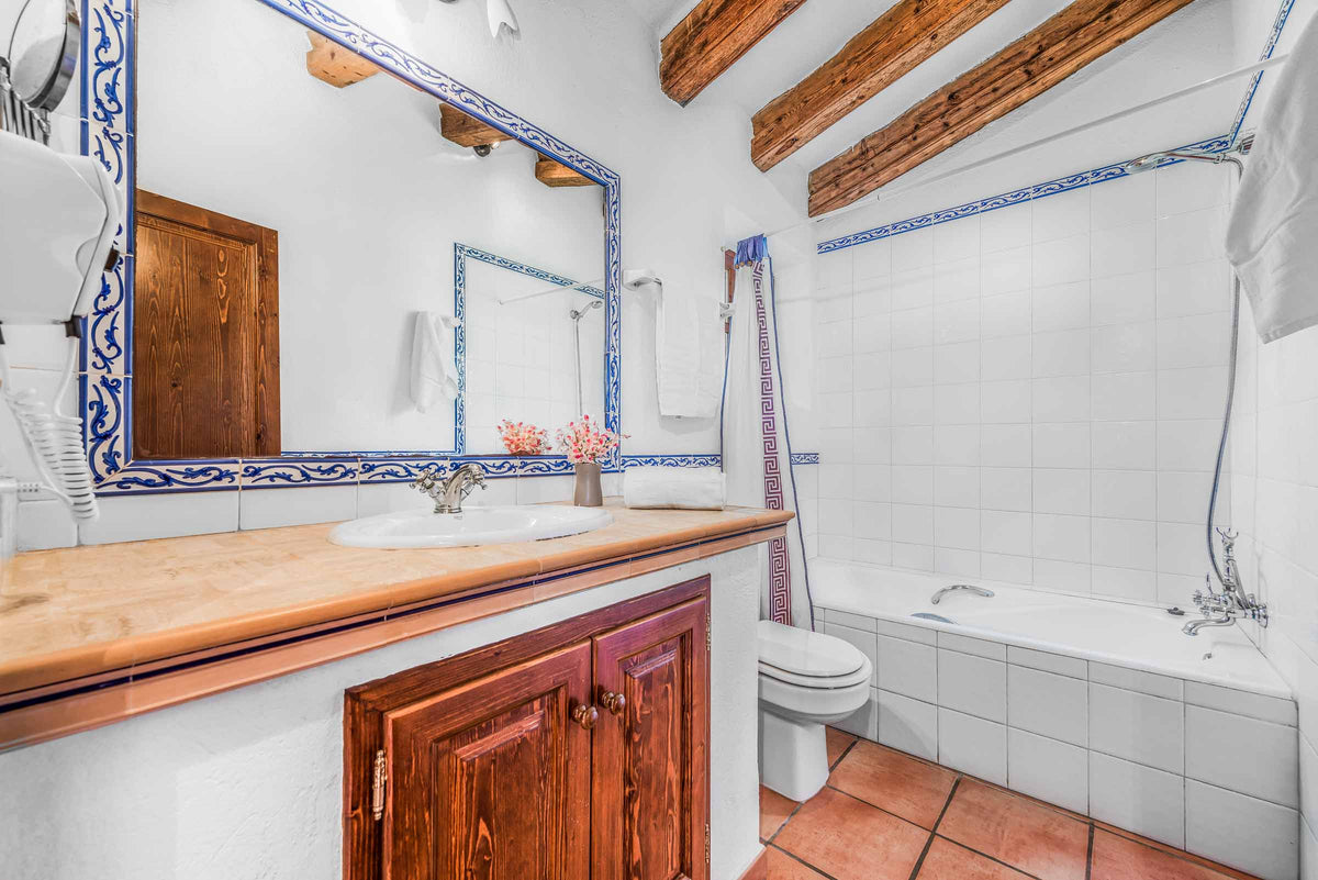 Badezimmer der Villa Son Amat bei Cala Sant Vicenç, Mallorca