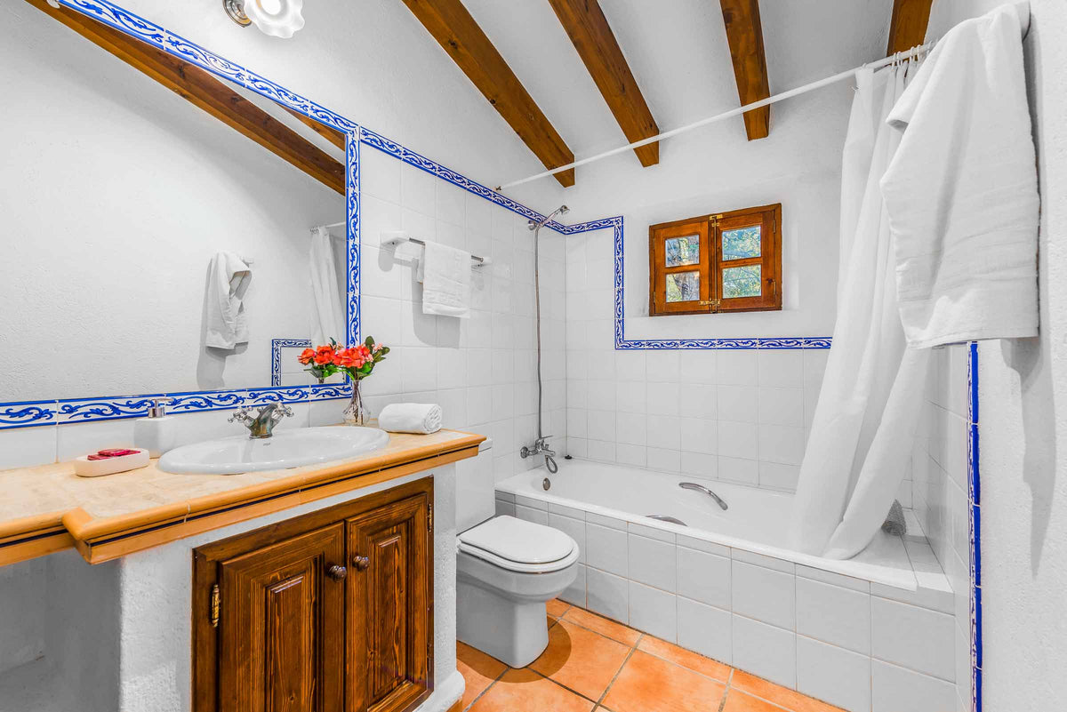 Badezimmer der Villa Son Amat bei Cala Sant Vicenç, Mallorca