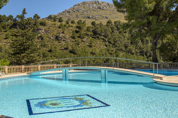 Der Pool eurer Finca: Größe, Tiefe, Salzwasser und Poolsaison auf Mallorca