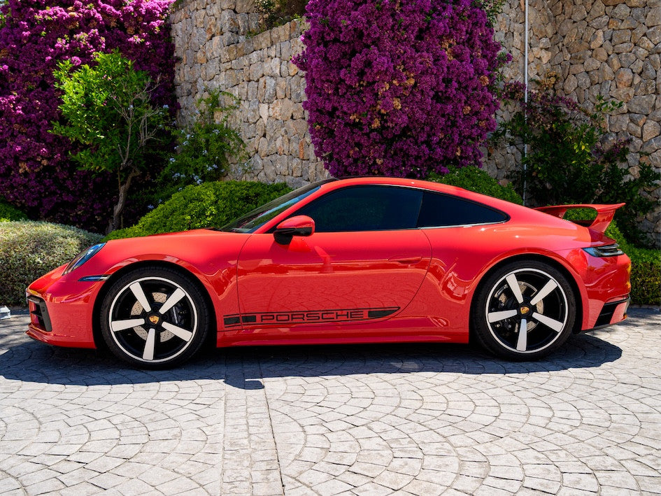 Porsche 911 Coupé Neidfaktor Edition in Indischrot – Gassis Messfahrt auf Mallorca