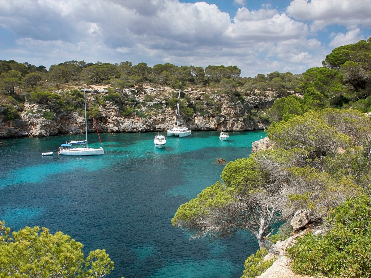 Ankerbucht beim Easy-Yacht-Cruising auf Mallorca