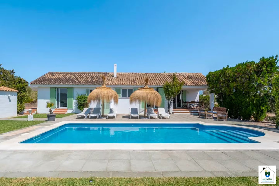 Außenansicht der Finca Can Sucrer bei Port de Pollença, Mallorca